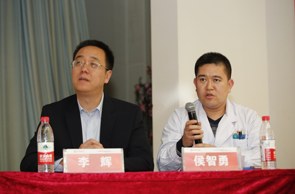 李辉侯志勇.png