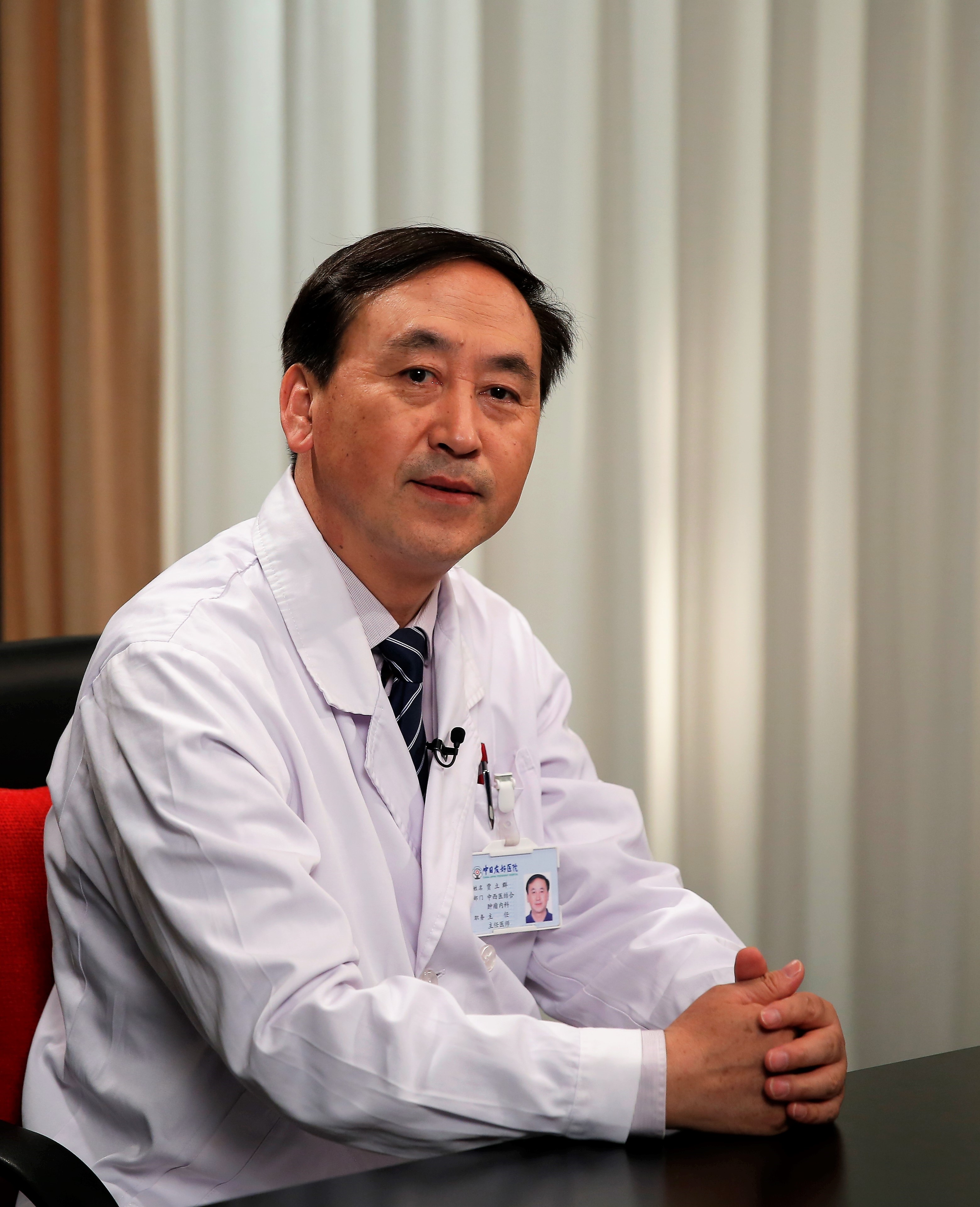 贾立群