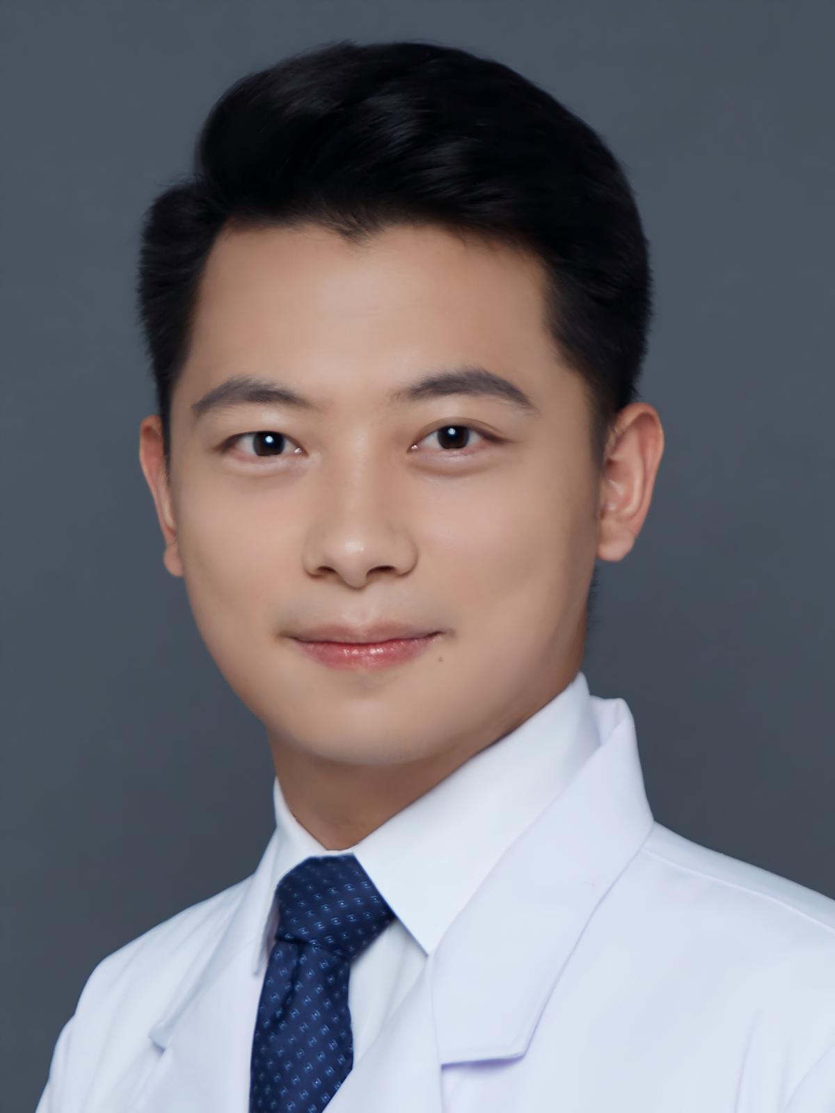 鲍丙豪